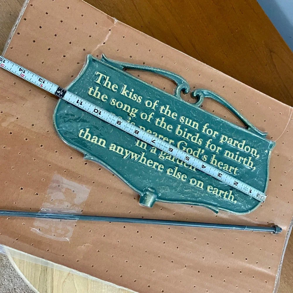 Vintage Whitehall Kiss of the Sun Garden Plaque Metal Sign Stake 81748 Verdigris